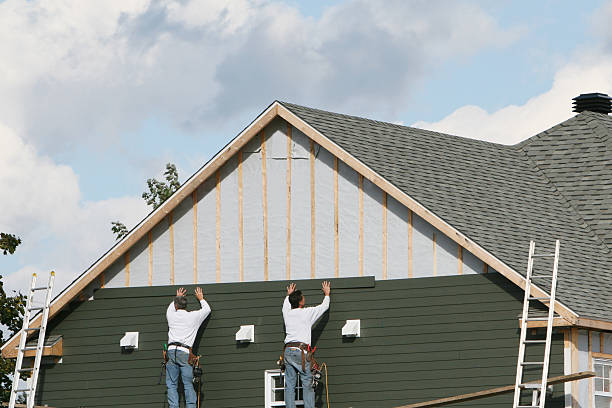 Professional Siding Installation technician working in Hudson, OH